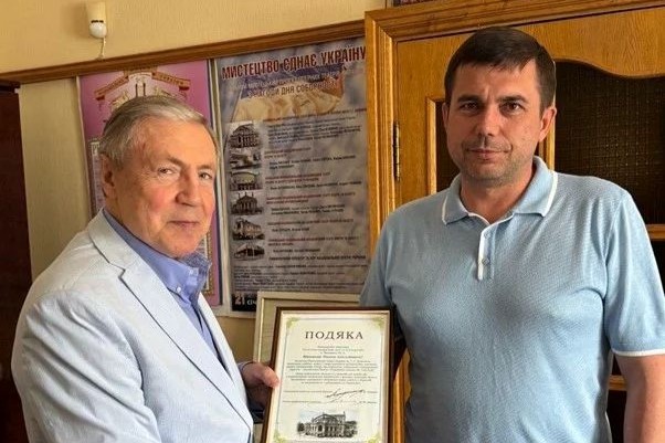 Кіноспілка на чолі з Артемом Колюбаєвим передала балетне спорядження для нової постановки Національної опери України